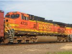 BNSF 4735